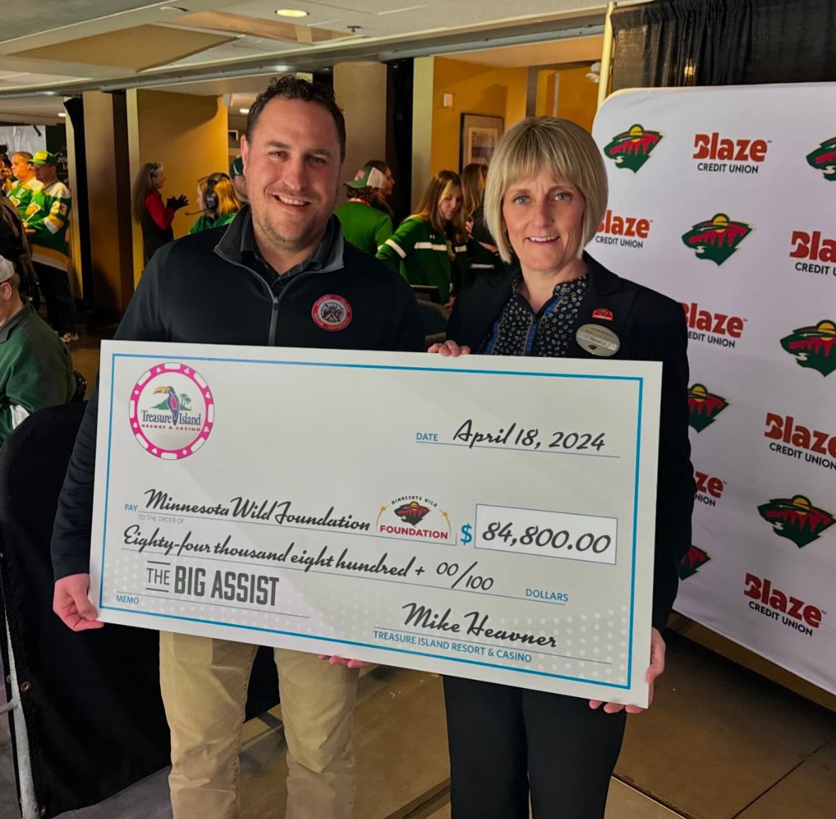 Tonight, we presented @WildGivesBack with a $84,800 donation as part of The Big Assist program! Every @mnwild assist this season generated another $200 towards making hockey more accessible in our community. Teamwork can make anything possible. Thanks for another great year! 🏒