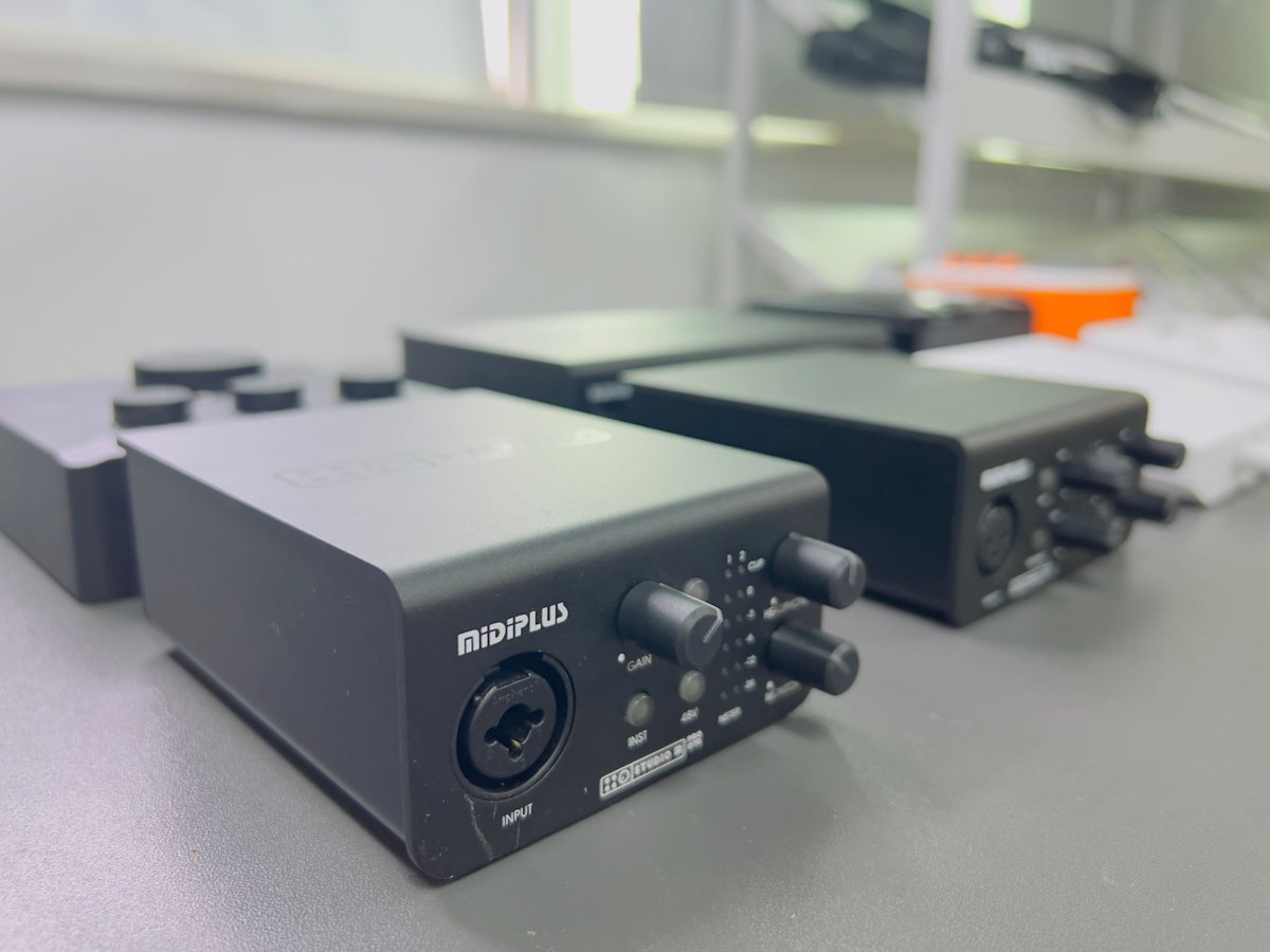 😎MIDIPLUS Different models of sound cards meet different needs
👉Come and learn more
#deken #thinuna #midiplus #proaudio #pasystem #linearray #linearraysystem #linearraysound #linearrayspeaker #soundsystem #prosound #loudspeaker #hifi #hifiaudio #audiosystem #pasystem #audio #dj