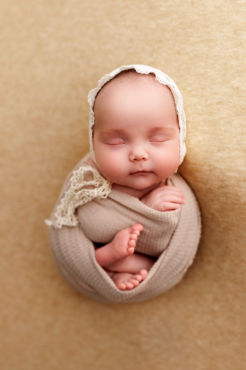 LivejoyPhoto's tweet photo. 10 weeks early and now almost 10 pounds! ♥️ #salemoregon #newborn #newbornphotography #portlandnewbornphotos https://t.co/1cPnnTekxG
