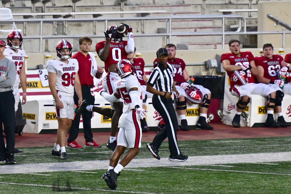 billgrossman's tweet photo. A few looks from the Spring Scrimmage tonight #IUFB https://t.co/l8UF9cI8Li