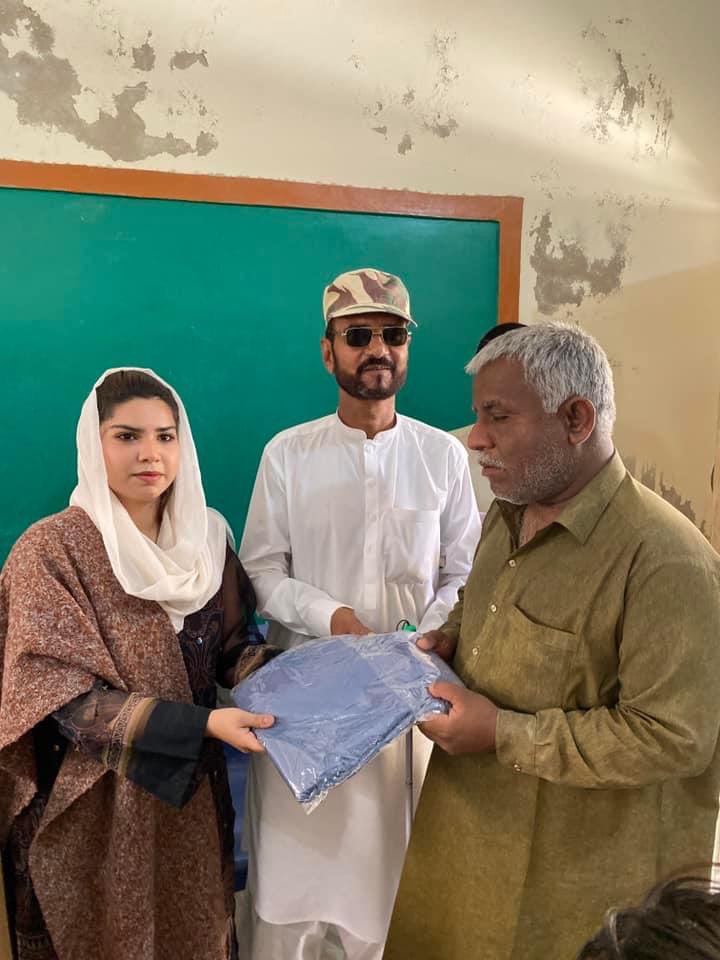NisaShakeel's tweet photo. Distributed Eid clothes and Eid rashan to blind people at the Blind Association in Naushahro Feroze is a heartwarming gesture of inclusivity and compassion. It made me ensure that everyone, regardless of their abilities, can partake in the joyous festivities of Eid. https://t.co/i8IKAaUGhD