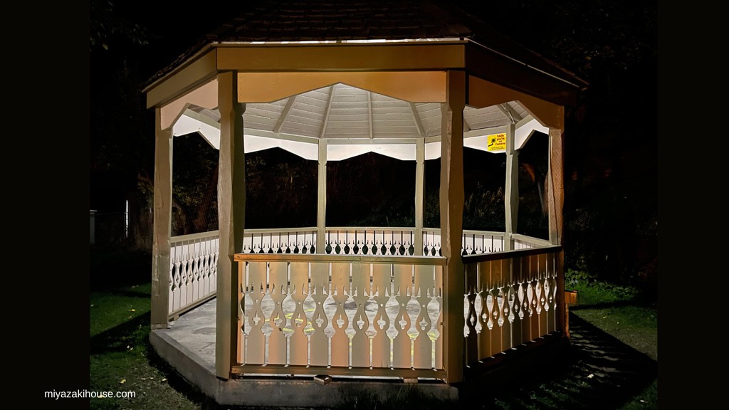Miyazaki_House's tweet photo. Funding for the project to restore the gazebo was received from Canada 150 grant through BC Musems.
Read more π https://t.co/UceL9FCzbm
#VisitLillooet #MiyazakiHouse #OriginallyPosted #HotSummerSun #EnjoyablePicnicLunch #MiyazakiHouseGazebo https://t.co/rTqWAJy23P