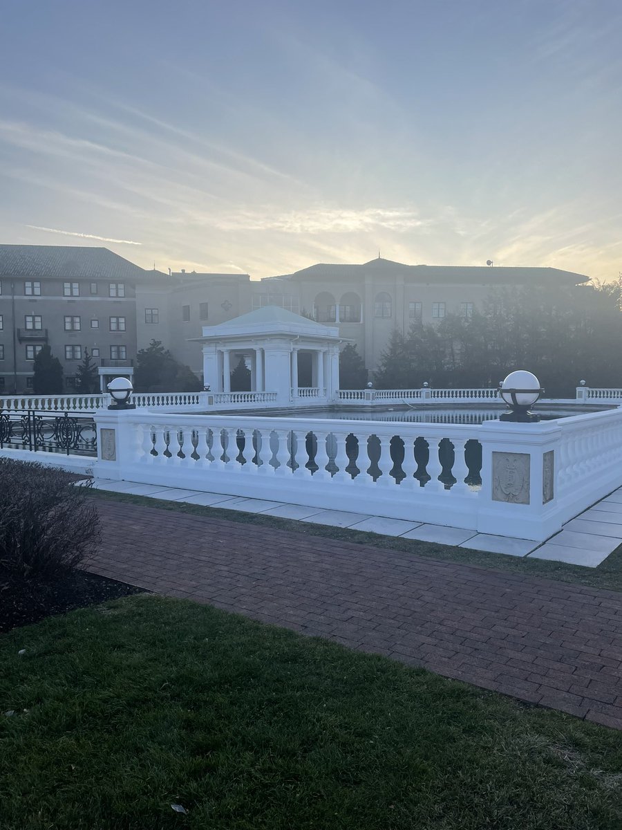 My favorite place ✨
#hotel #resort #hersheypa #garden #sunset #hotelparadise