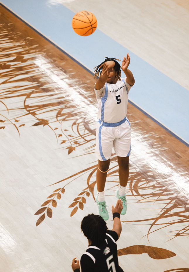 AaronBurks2009's tweet photo. 🏀🙏🏾 https://t.co/7vsZaJmV1P