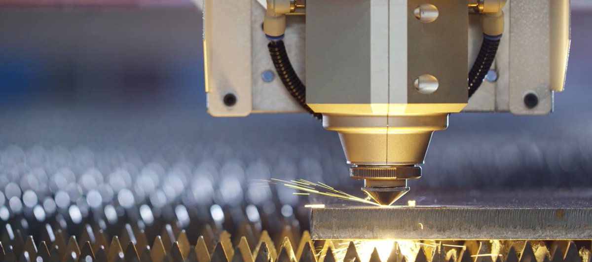 Recilaser__'s tweet photo. ✂#RECI thick plate cutting expert- 120KW ULTRA-HIGH POWER CONTINOUS MOLD FIBER LASER⚒
1⃣ Small size with high electro-optical conversion efficiency 
2⃣ Ultra-high power combined with ultra-high beam quality
3⃣ Easily cut extra-thick plates 
4⃣ multiple high-reverse resistance https://t.co/op1pgMwKaO
