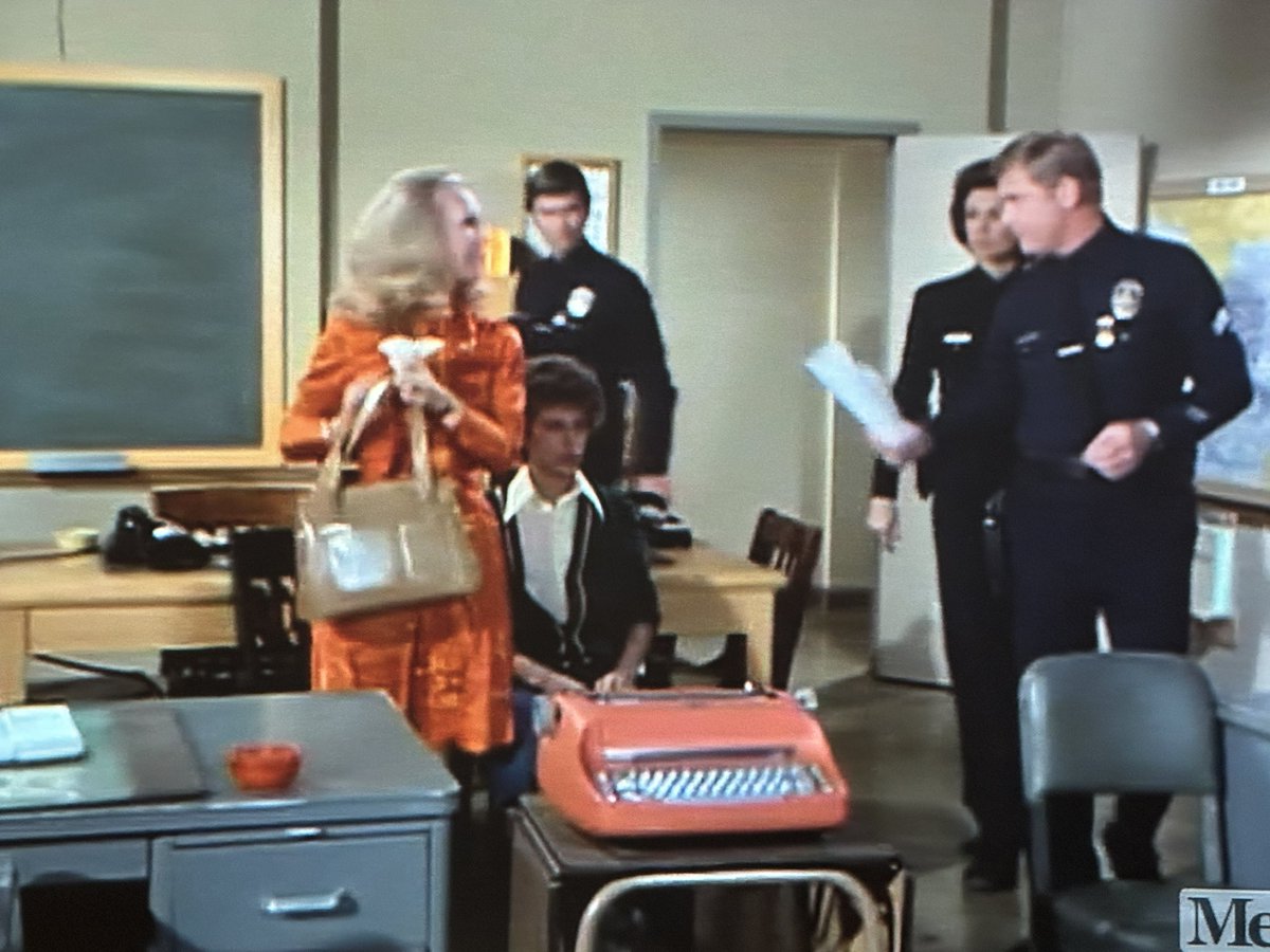 ThrillScience's tweet photo. This beautiful red #Selectric I steals the scene in #Adam12 @MeTV https://t.co/DowVzUvxJs