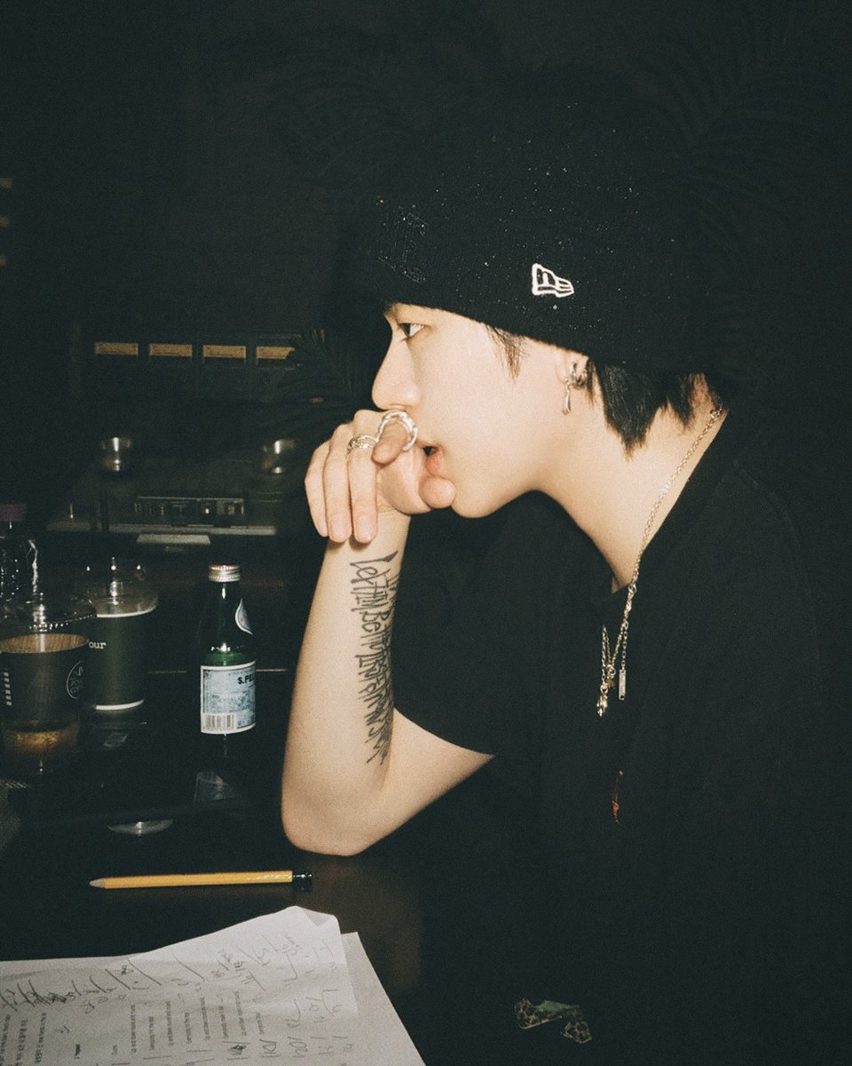 zico_koz's tweet photo. Work-ing

#ZICO #지코 #JENNIE #제니 #SPOT #스팟 https://t.co/JeE2HjfAy7