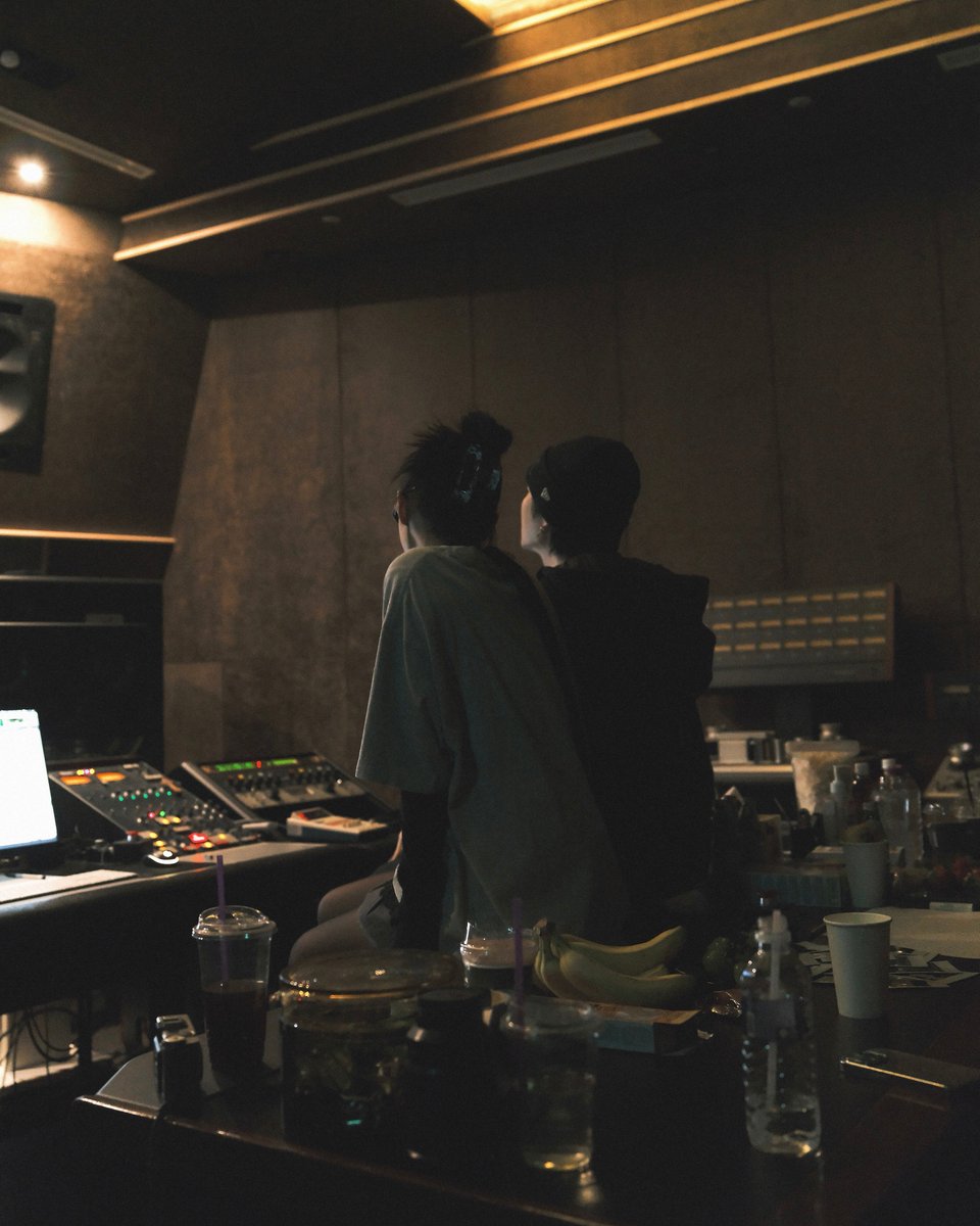 zico_koz's tweet photo. Work-ing

#ZICO #지코 #JENNIE #제니 #SPOT #스팟 https://t.co/JeE2HjfAy7