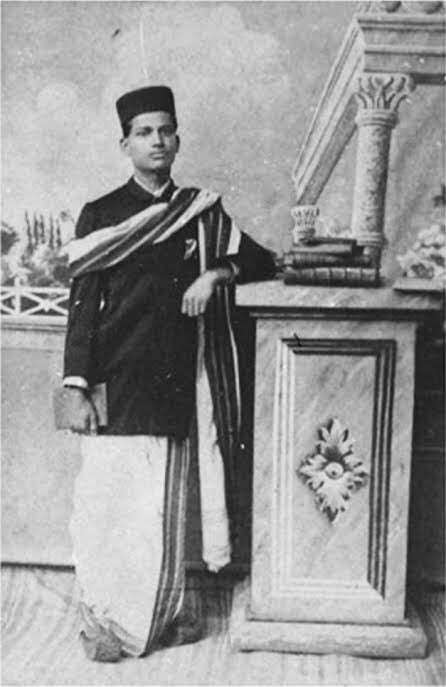 Anant Lakshman Kanhere was hanged to death on this date in 1910 for the asssasination of Collector Jackson in Nashik. He was just 18, one of the youngest martyrs in the history of the revolutionary movement. It was in connection with this assasination, that Veer Savarkar was