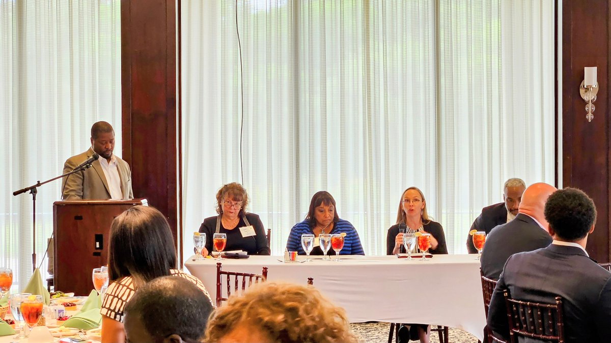 HoustonCPCU's tweet photo. The Leadership Mastery Panel Discussion &amp; Luncheon was full of valuable insight  &amp; wisdom. Such a talented group of leaders Elizabeth Gillespie, Pam Humphrey, Kimberley Larson, CPCU, and Ekhoe Aifuwa with lots of experience and moderated by Kevin Boykin, CPCU https://t.co/OUmAm5XZht