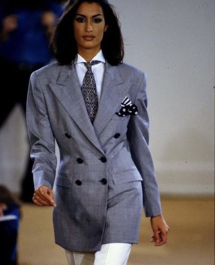 zendaya wearing ralph lauren ss92, originally worn by yasmeen ghauri on the runway, at the jimmy kimmel talk show