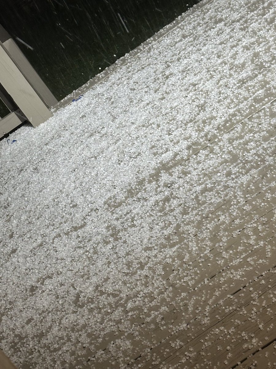 Quite the hail maker on the storm that passed through the Evansville metro. This is from Leslie Johnston in eastern Vanderburgh County. #tristatewx #inwx