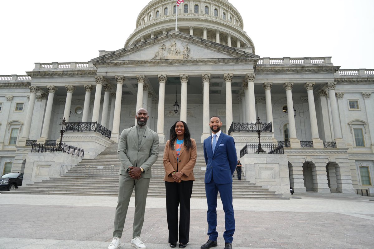 playercoalition's tweet photo. Yesterday, we held a press conference in Washington D.C. to announce our $1 Million investment in #ViolencePrevention! Read more: https://t.co/R6YuhtYr4J. @CJACTIONFUND @justmorrow @MalcolmJenkins https://t.co/eIkZ4aCqOE