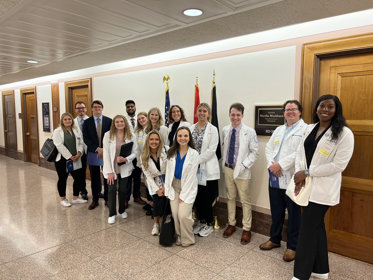 Hanging with Tennessee Reps and Senators today working to pass healthcare legislation related to Medicare, violence against healthcare workers, and student loans! 🏛️@AOAforDOs @NYITCOMAR