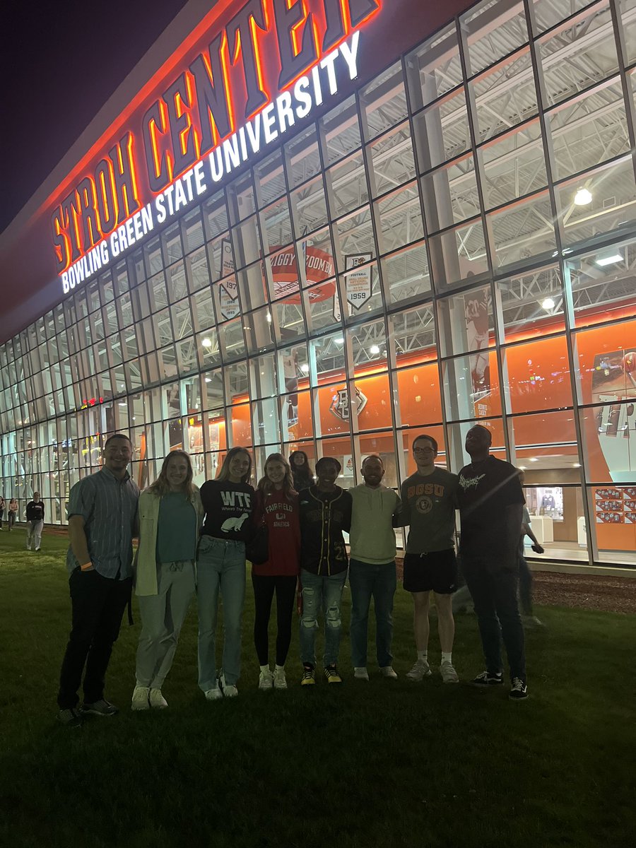 BGSU_MAT's tweet photo. Our first year students got a chance to do some team bonding as comedian Murr took on BGSU last night! 

Ft. A BGSU MAT fan😂 

#bgsumat🧡🤎 https://t.co/EX4PSrX4xO