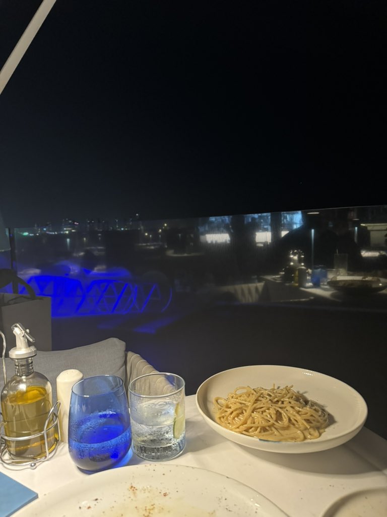 MarcoAdes's tweet photo. Pasta Cacio e Pepe con fratellos 🇮🇹 https://t.co/Cp28fJolZu