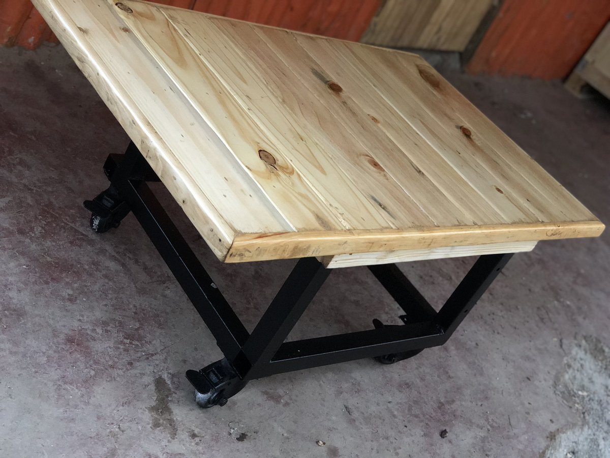 Industrial coffee table done and ready to carry. Selling at 15k Coming with lockable industrial caster wheels Size 4ft by 2ft Free delivery within Nairobi For inquiries call/whatsapp us on 0740694770