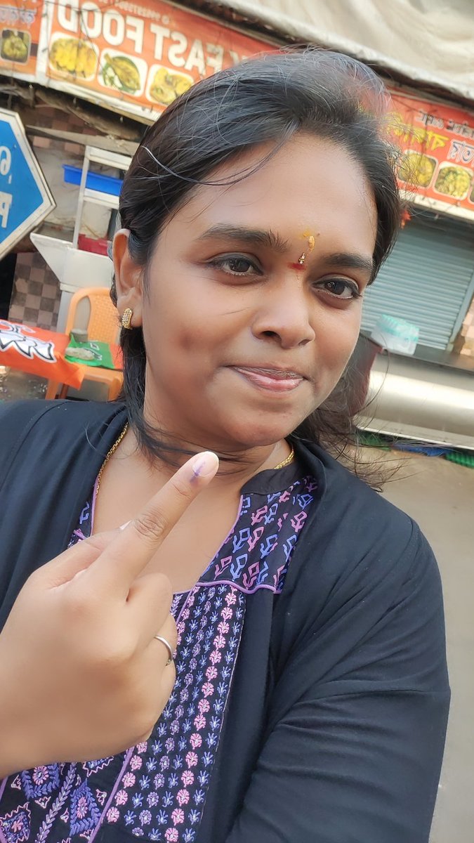 jananig_'s tweet photo. #proudvoter #votecasted #Vote4INDIA https://t.co/yBDtYk8qvQ