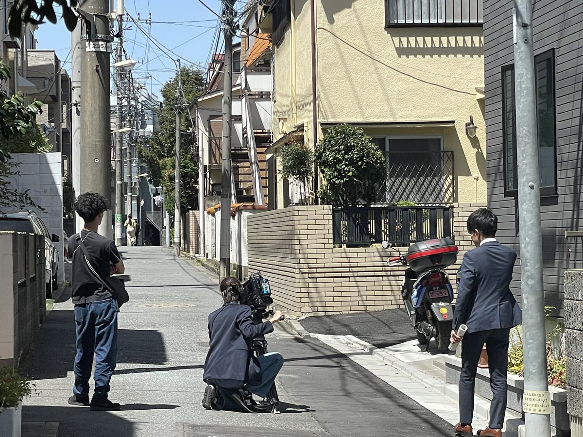 #初台#発砲
ちかっ