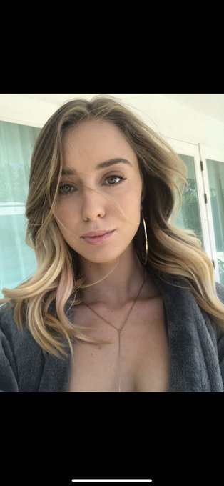 Me 6 years ago vs now 🥹 https://t.co/ippw6W8m5o