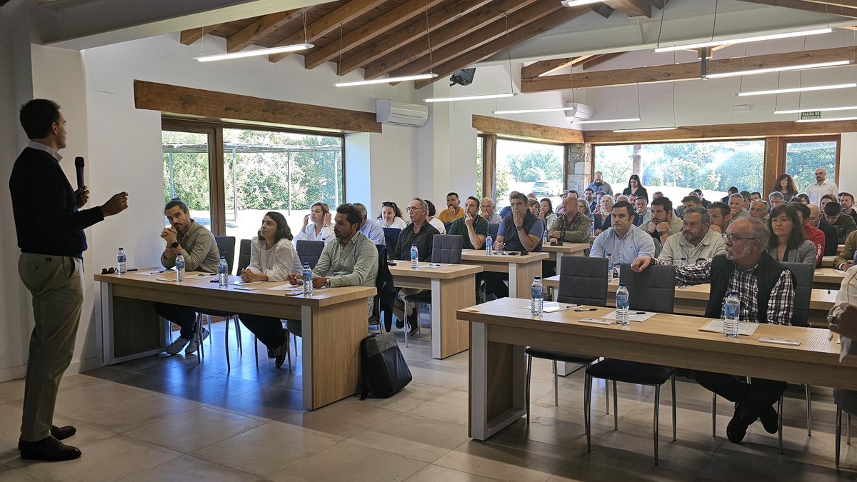 #JornadaHigo | Comienza nuestra jornada, con la presentación de Alejandro Fernández-Cid, nuestro Director, quien presenta los objetivos del encuentro y realiza un balance del primer año del HUB #LVCA