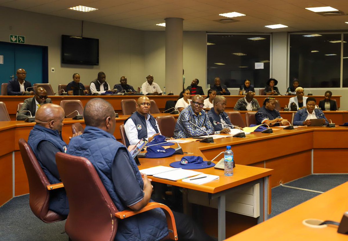 PresidencyZA's tweet photo. Deputy President @PMashatile receives a briefing at the Waterberg District Municipality ahead of the Launch of the SA Connect Phase II Project taking place at Modimolle, Limpopo Province.
#SAC2 https://t.co/81z5hat0QM