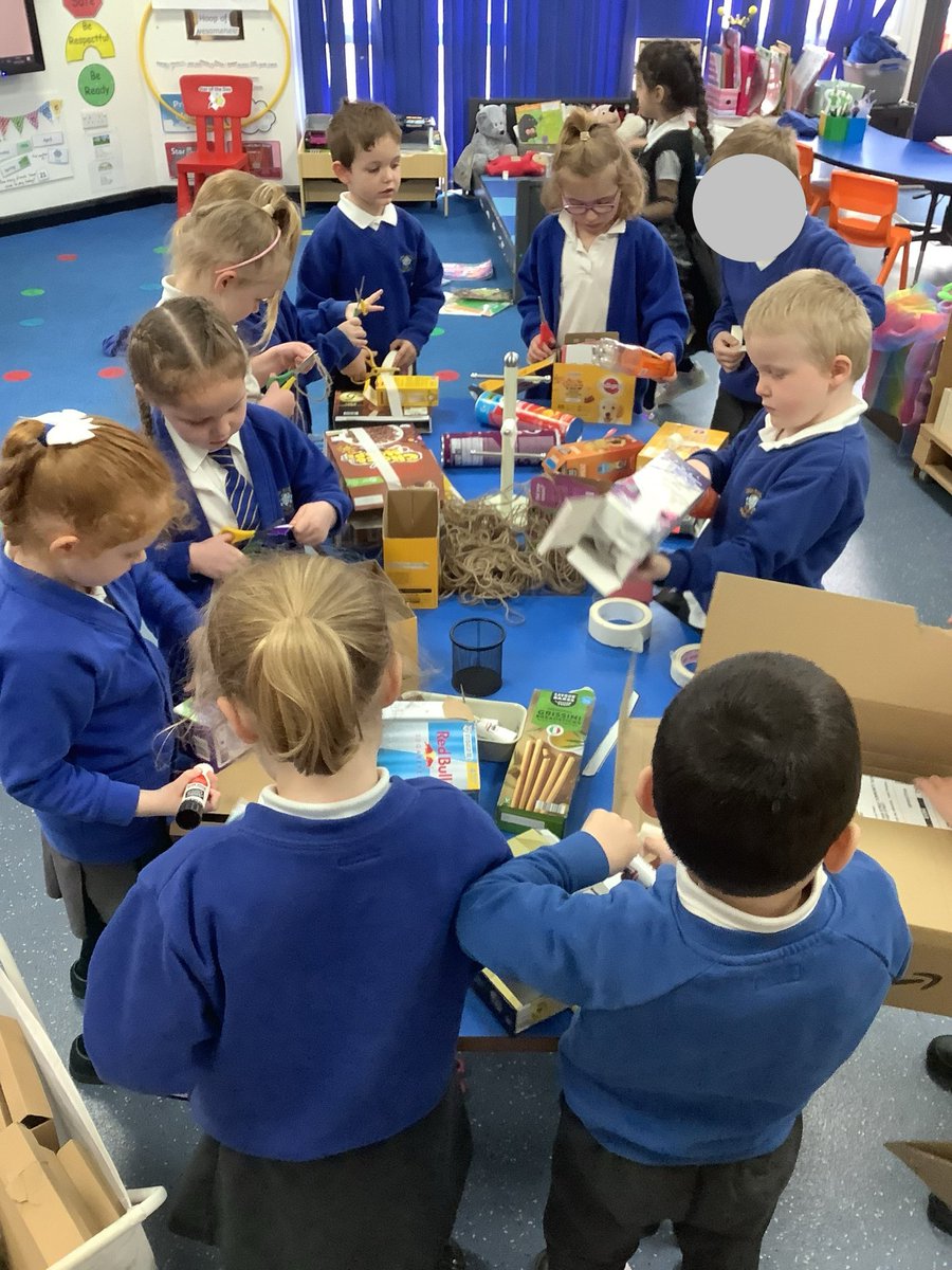 RecHiStPrimary's tweet image. Evil Pea trap creation in progress!