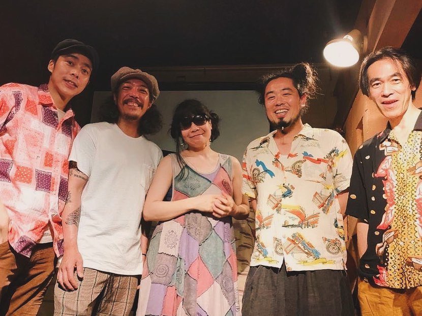 akiozawa's tweet photo. ◇4/19（金）　＜ LYAGAS＞　
　　大野 慎矢 ／ アコーディオン、ガイダ　飯塚 直 ／ フエ、コエ　小沢 あき ／ ギター　宮坂 洋生 ／ コントラバス　須藤 昭人 ／ パーカッション
　Opening act森と山と(コクーンexs)
　@ 国立 地球屋
　OPEN 19:00 / START 19:30 　CHARGE ¥1,500+1DRINK https://t.co/ACWRxNlV6w