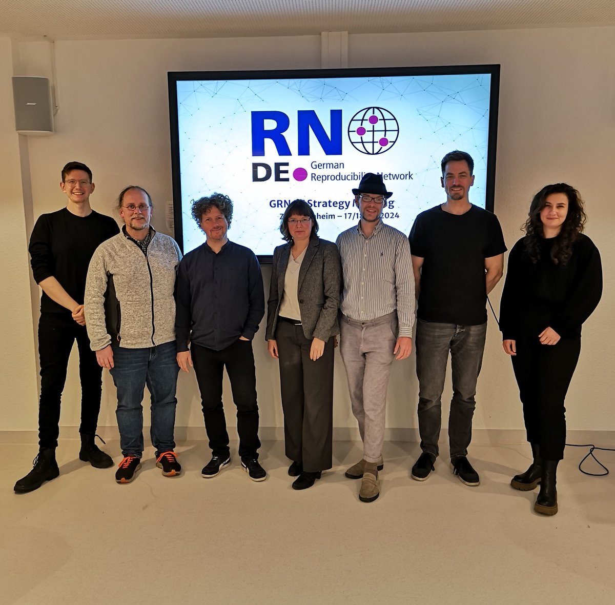 GermanRepro's tweet image. Virtual work is what keeps the GRN Steering Committee going, but this week, a subgroup met at ZI in Mannheim (thanks Gordon, for having us!) in person. We have some new ideas for GRN projects and strategies, so stay tuned for details as they evolve.