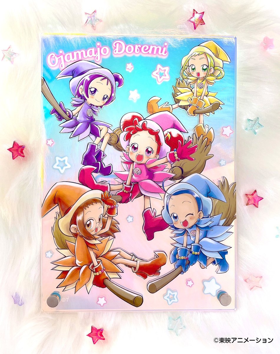 🧹 おジャ魔女どれみ 🪄 　　　　　　新アイテム ＼ オーロラアクリルパネルが登場！🎶／ また、POP-UP SHOP限定商品の アイテムも再販いたします👏 世界中の女の子たちに愛された おジャ魔女たちに魅了されちゃう💘 ▼販売ページはこちら vvstore.jp/feature/detail… #おジャ魔女どれみ ＃doremi25th