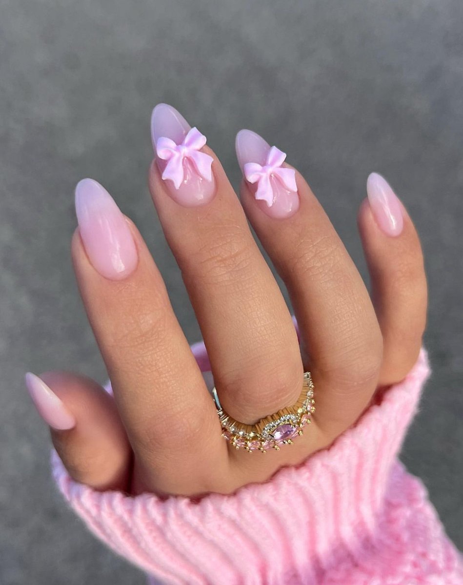 Spring nail inspo 🌸🎀💗 Obsessed with this set by @ nails_by_annabel_m on IG 💭