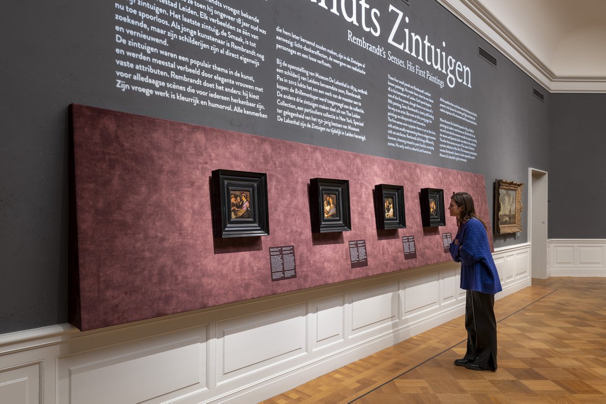 Nu te zien: de presentatie 'Rembrandts vier zintuigen – Zijn eerste schilderijen'. De vier schilderijen zijn tot en met 16 juni 2024 in het museum te zien. Boek je tickets via lakenhal.nl. 📷: Joep Jacobs, met dank aan The Leiden Collection, New York