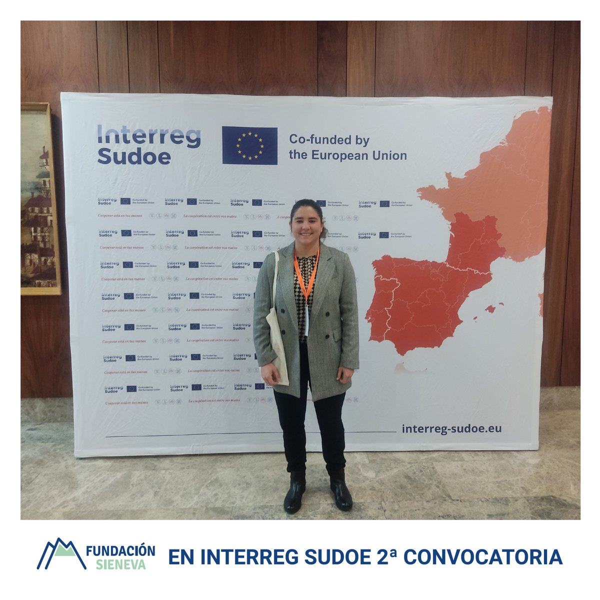 sieneva's tweet photo. Nuestra compañera Elisa ha asistido durante los  días 17 y 18 de abril a las jornadas Interreg Sudoe 2ª Convocatoria  celebradas en Santander 😊. 
Durante  el evento hemos podido dar a conocer el @EYEprogramme, así como el resto de proyectos europeos que  gestionamos . https://t.co/uFTHtIoBKx