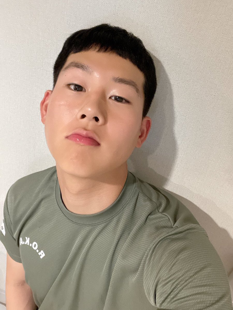 JOOHEON TIMEE
Fancafeye atmış bu resimleri:

“Monbebe sizi seviyorum💚”