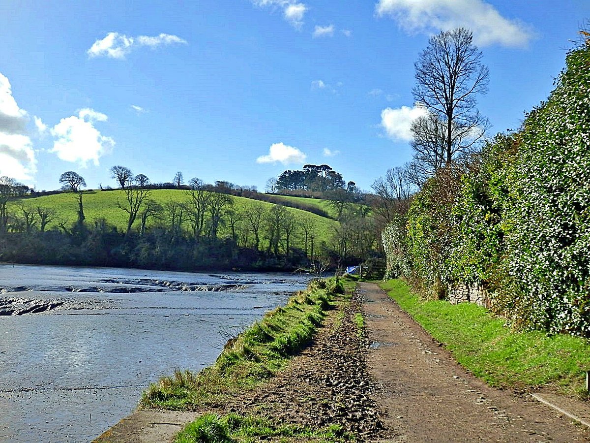 A walk by the river at Cornwall after the rain. Enjoy the weekend.