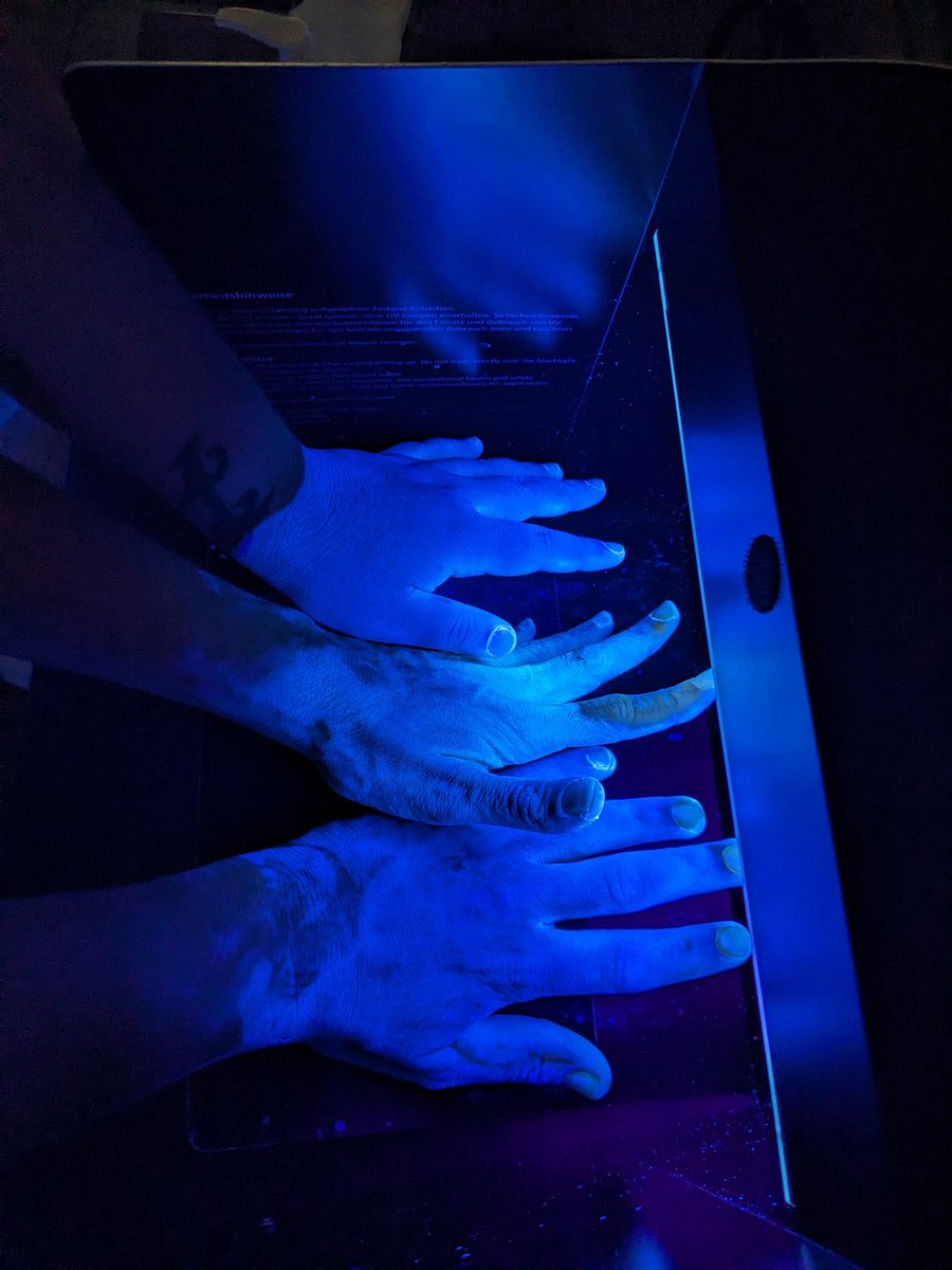 Fem formació de la higiene de mans a la sala D3. <a href="/HospitalSantPau/">Sant Pau - Campus Salut Barcelona</a> <a href="/cmarceperez/">Cristina Marcé Pérez</a>