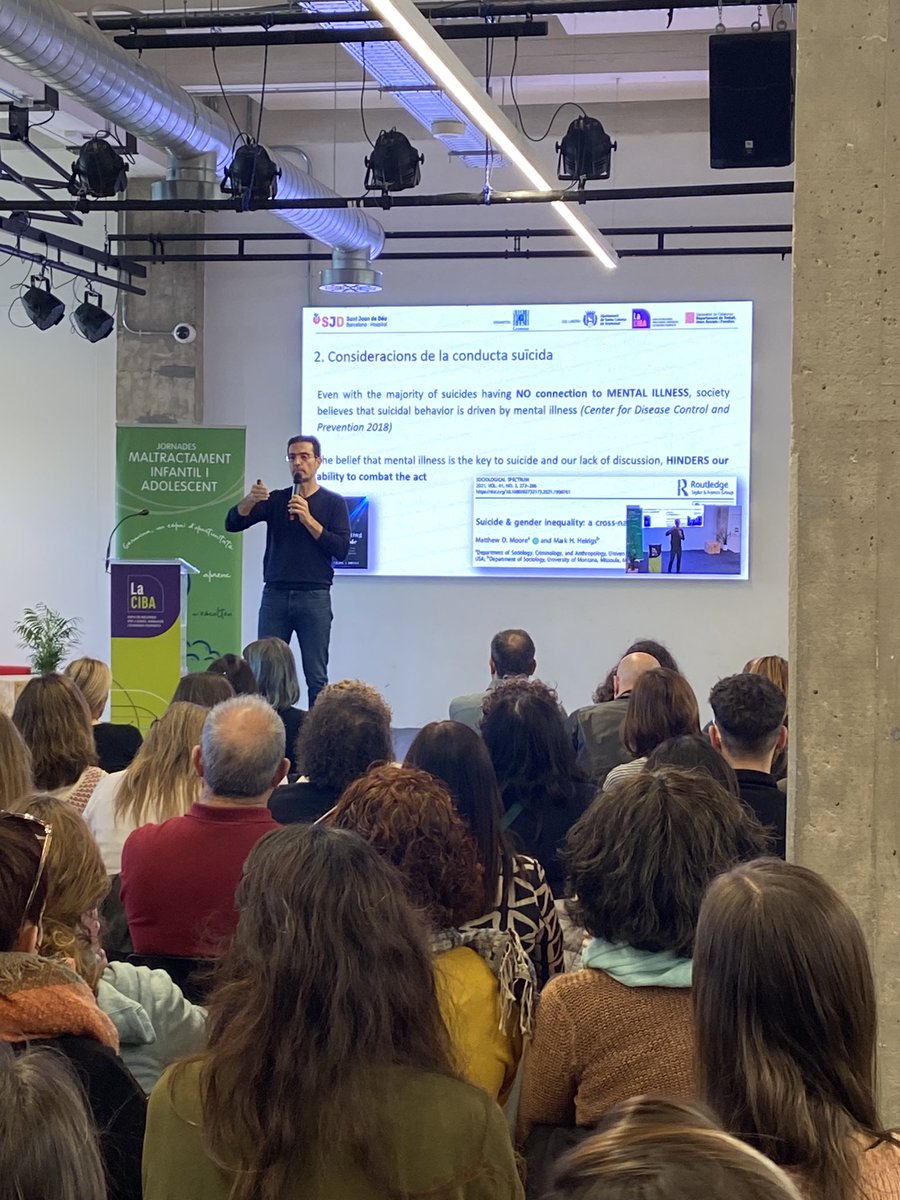 Francisco Villar: "Per considerar suïcidi cal que una persona tingui desig d'acabar amb la seva vida. I això ja ens obliga a intervenir'