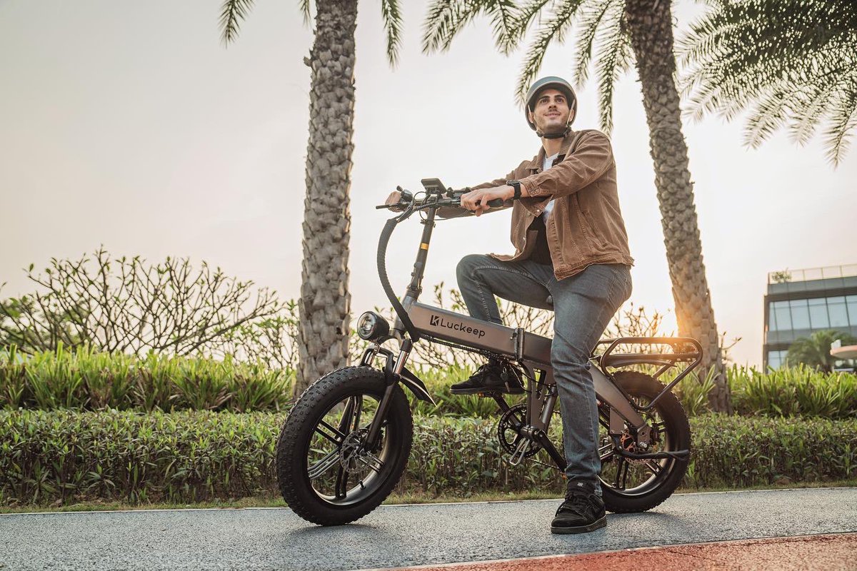 It puts smiles on your face and carries your things for you....what more could you want? 
Shop Today: luckeepbike.com

#foldingbike #48v #ebikelife #ebike #bestbike