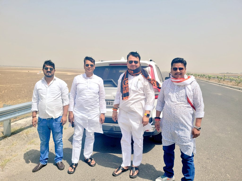 shubhamrajBJP's tweet image. Traveling to Begusarai for Nomination of Union Minister  Shri @girirajsinghbjp Da.!!
#AbkiBar400Par