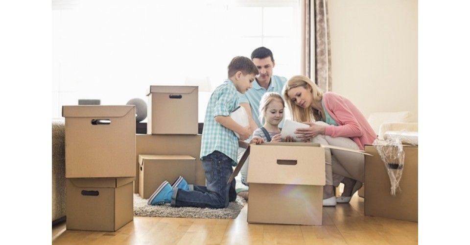 Whilst we can't help you check your meters, contact your utility companies, or clean your home, we can share some helpful hints on how to pack up your house for your move 🏡

Take a read - buff.ly/43wXruO 

#packaginguk #movingtips #movinghouse