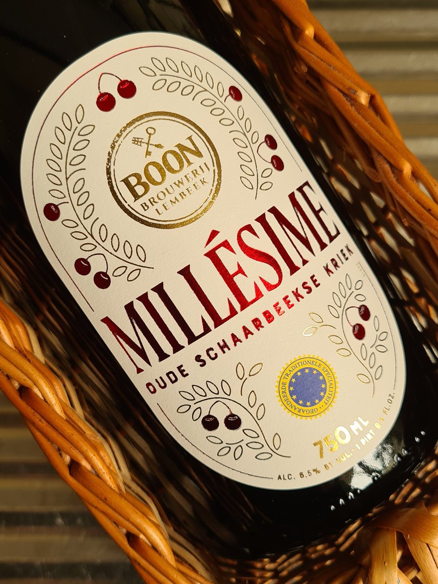 'Boon Millésime 2020' is a delicate traditional fruit beer based on 'Belgian Schaarbeekse Cherries' and Lambic.  270 grams of 🍒 create an intense, wine-like and elegant cherry aroma.  Cheers!

#lambic #kriek #oudekriek #schaarbeeksekriek #beertour #beertasting #birra #cerveza