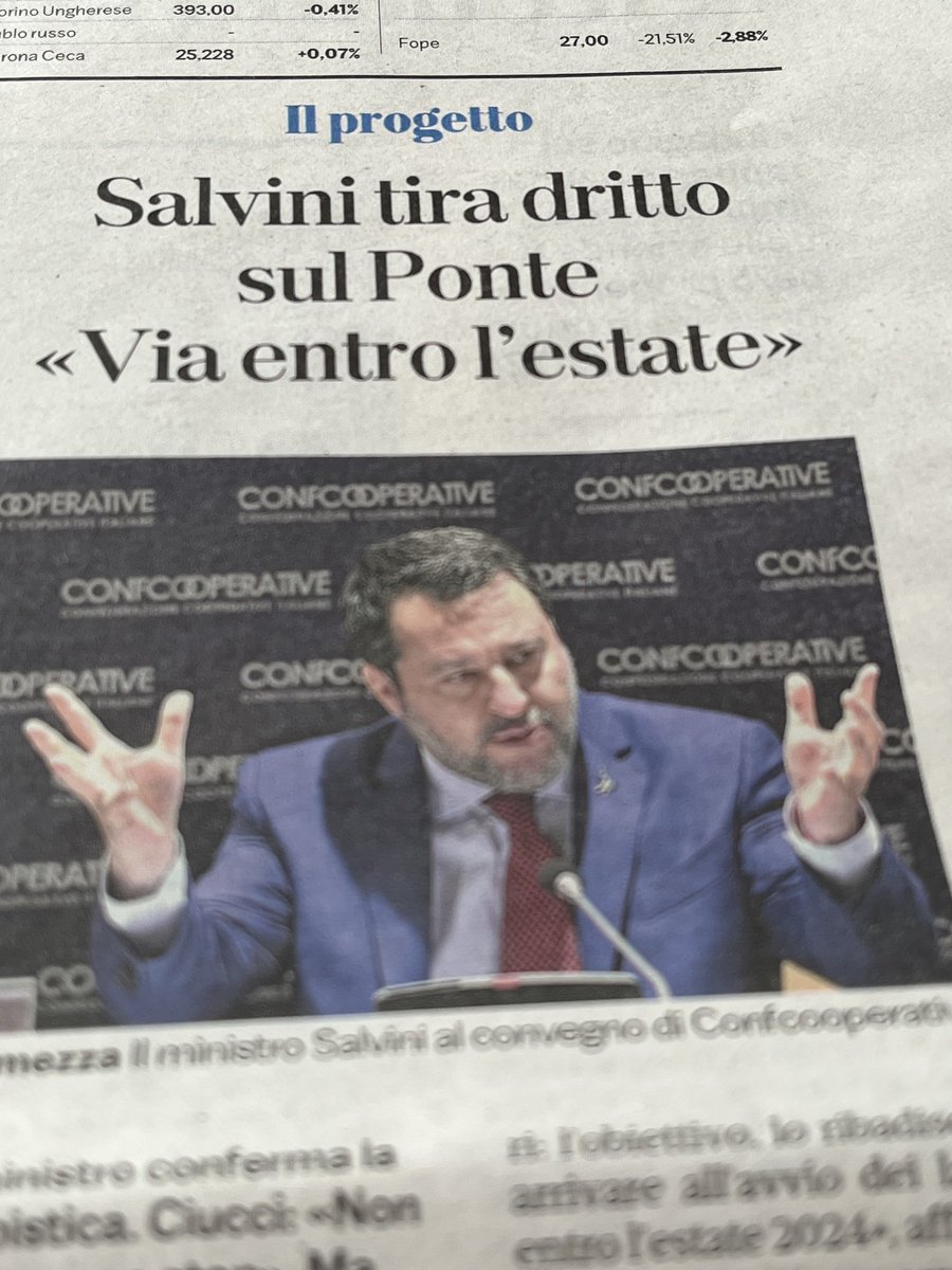 A me non dispiacerebbe vedere #Salvini tirare dritto su un ponte che ancora non c'è... #pontesullostretto #cialtroni #laPeggiore_DESTRA_diSempre #soldibuttati