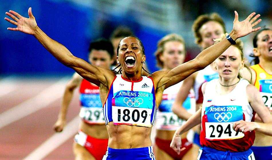 Birthday shout for 2 x Olympic & 2 x Commonwealth gold medallist Dame Kelly Holmes @AthleticsWeekly @DameKellysTrust 📷MarkShearman-Athens2004 1500m.