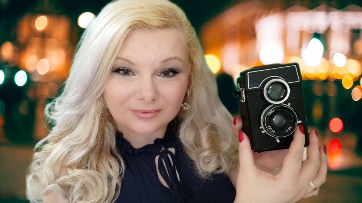 Perfectionist Photoshoot (vintage roleplay)
#ASMR 
#asmrrelax
#asmrperfectionist
#asmrroleplay
#vintage 
#photoshoot
youtu.be/TqaNM6bHhIs?si…