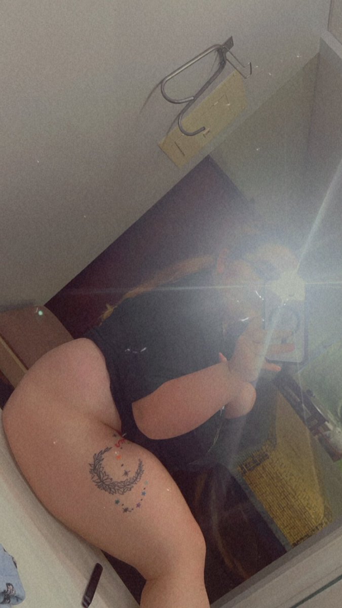 Sluttyjay573's tweet photo. Would you be interested in buying my lifetime bundle I have available? It’s very cheap. It comes with all of my pictures videos Dropbox phone sex video chat sex texting dick rates meet up, etc.🤭❤️ https://t.co/v9kDS37kAC