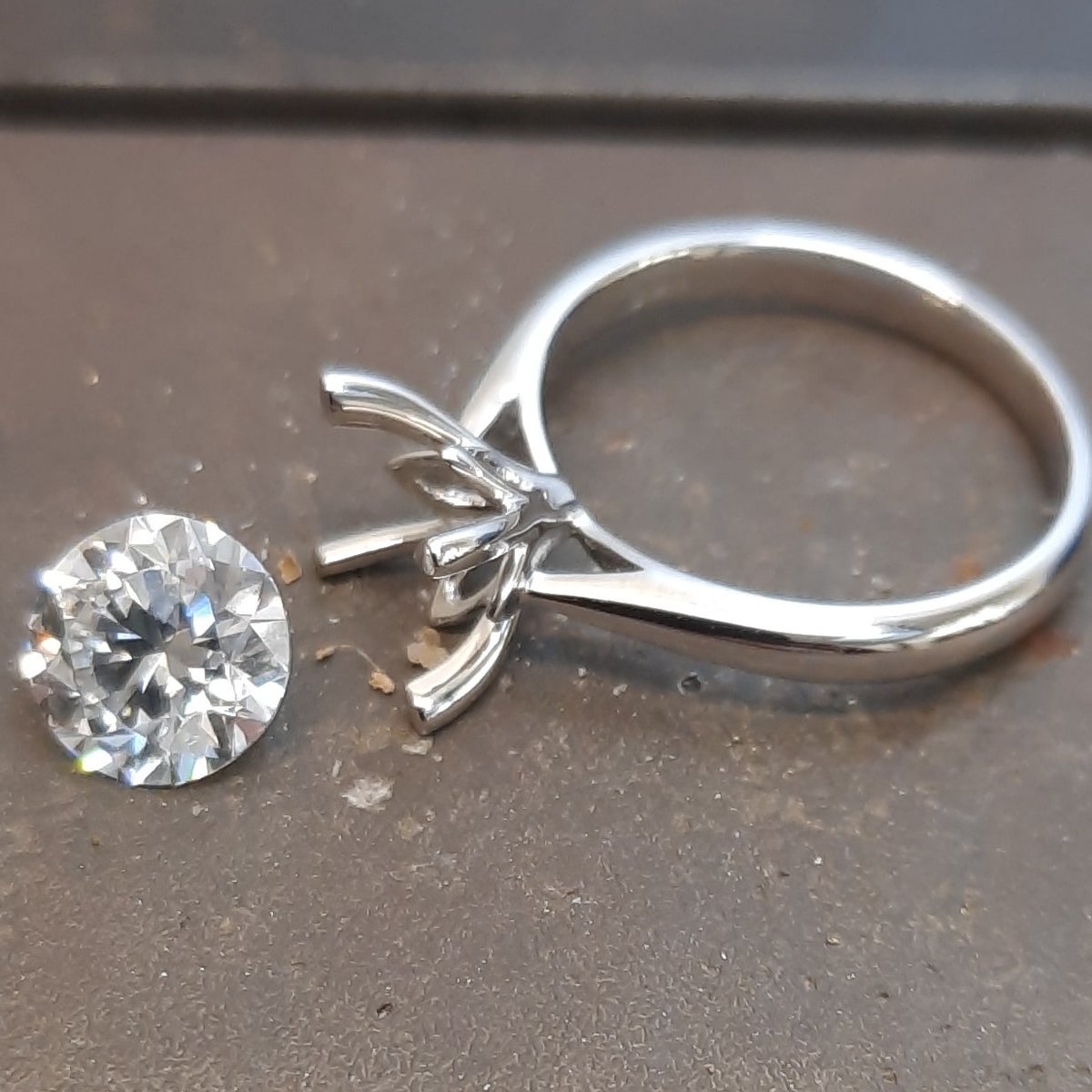 This 2.5ct lab grown diamond in a platinum ring is a customer order and will look amazing when finished.  #Elevenseshour #ShopQuirkyHour #SmartNetworking  #BizHour #inbizhour #CraftBizParty #UKGiftHour #Bizbubble #Dorchester #SBS #labgrowndiamond