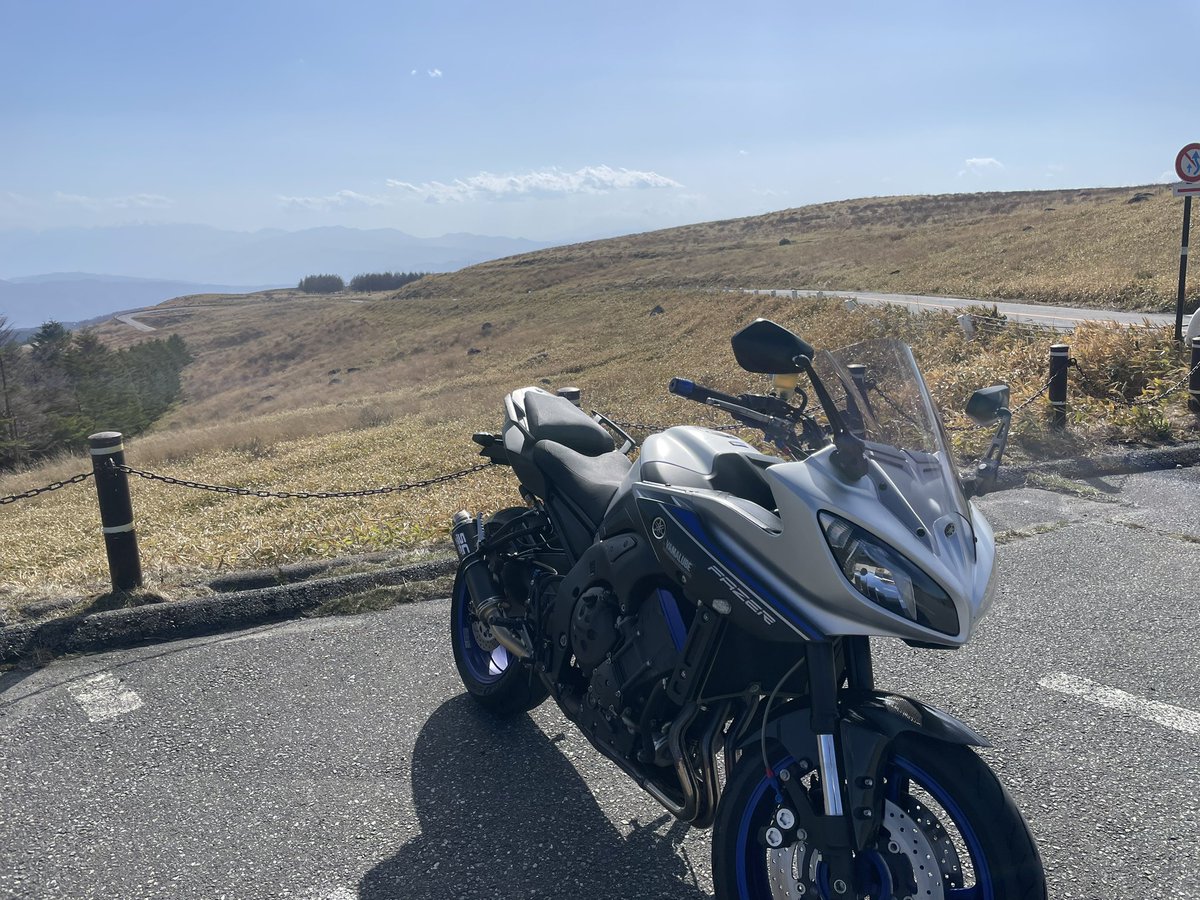 ko_Rider_'s tweet photo. 今日も少し時間が空いたので☺️
ぷらぷらお散歩してました🏍️

#yamaha
#fazer8
#fz8
#ヤマハ
#ビーナスライン
#霧ヶ峰
#白樺湖 https://t.co/vg5JEMuT0z