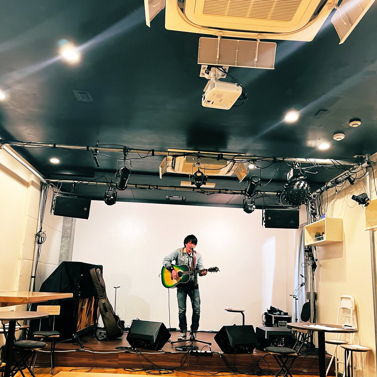 Ryoku_Inoue's tweet photo. #井上緑｜本日はこちら💁‍♀️

4/19(金) 東京・下北沢DY CUBE

「暁に向かって梟は飛ぶ-3-」

開場18:25／開演 18:45
前売￥2,400+1D／配信￥2,000

きばやし／カズミナナ／Etranger
クマちゃん／井上緑

※ご予約はDMにて承ります。
📷＜リハーサル中 https://t.co/rWCa2Pt0M8