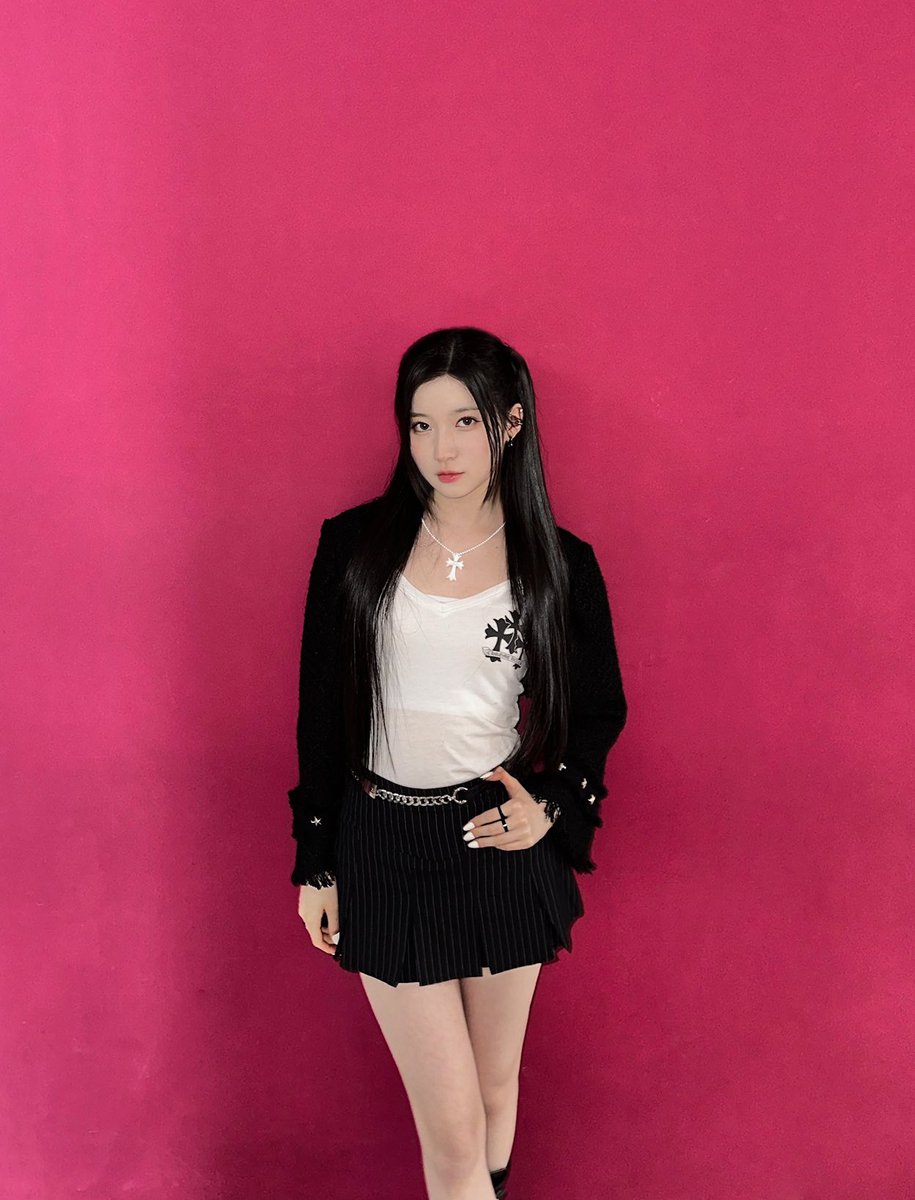 picbaemon's tweet photo. ASA WEVERSE UPDATE https://t.co/FYKVR10X0U