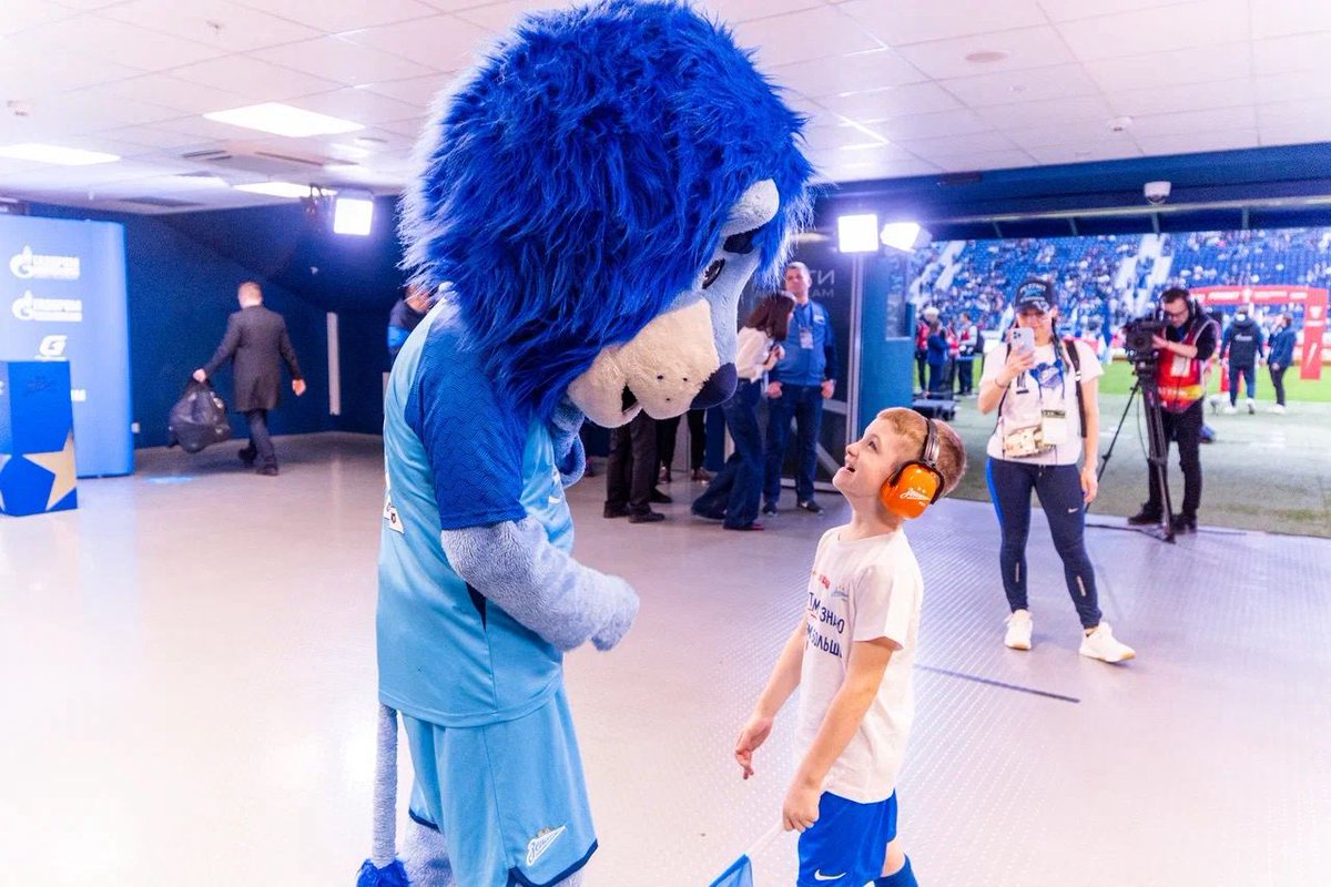 NakedHeartFoundation tweet media